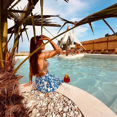 Amo Golden Suites Chrisi Ammoudia Exterior foto