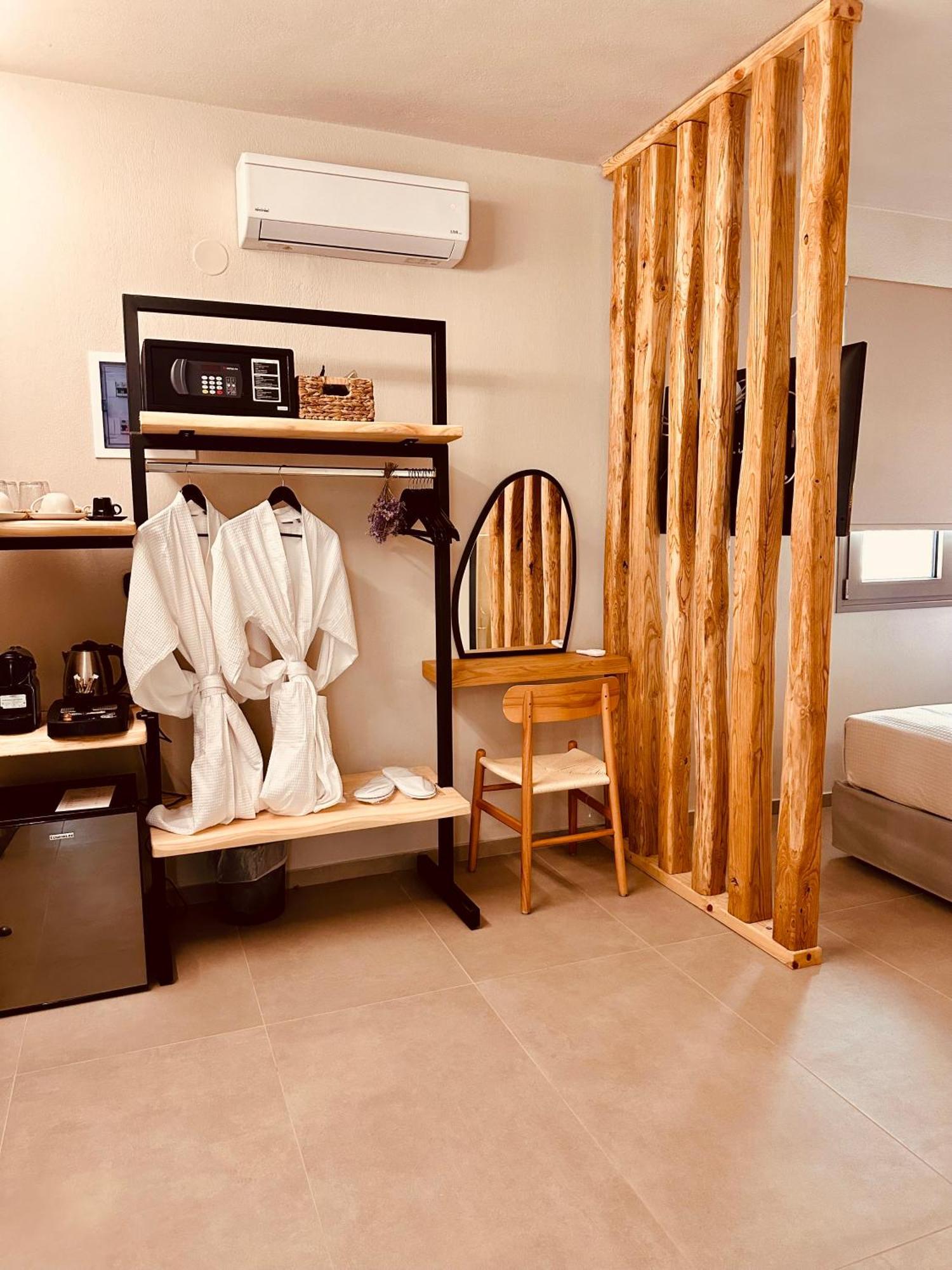 Amo Golden Suites Chrisi Ammoudia Exterior foto