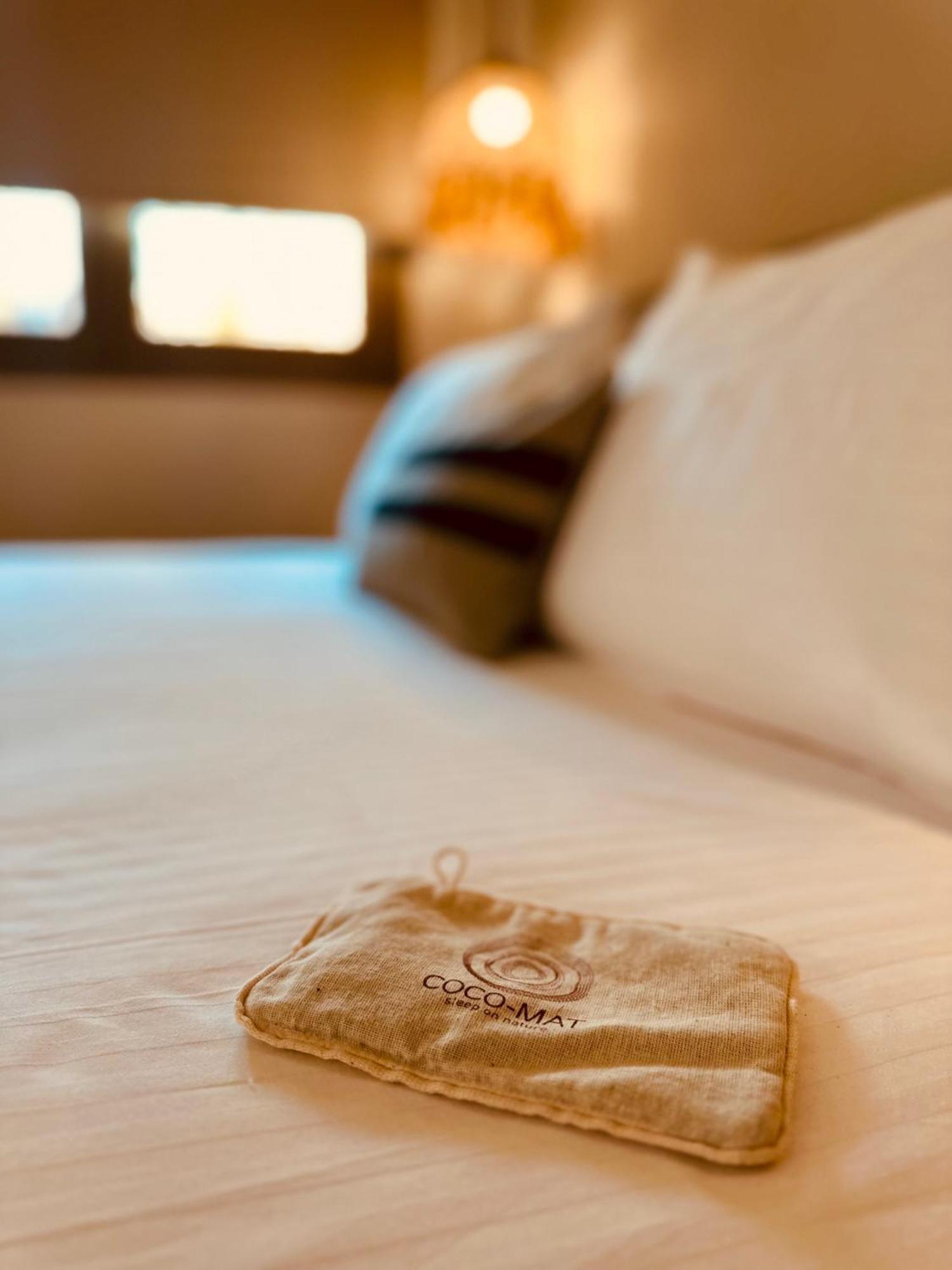 Amo Golden Suites Chrisi Ammoudia Exterior foto