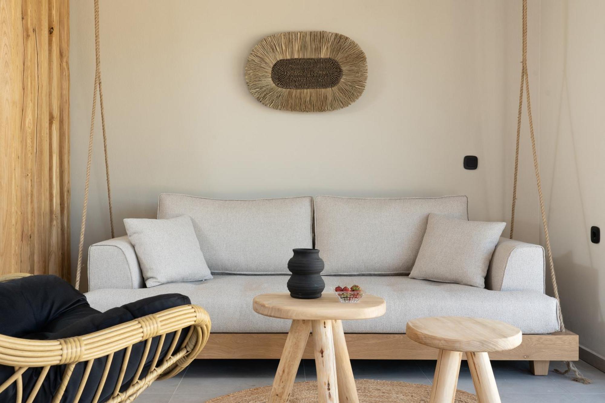 Amo Golden Suites Chrisi Ammoudia Exterior foto