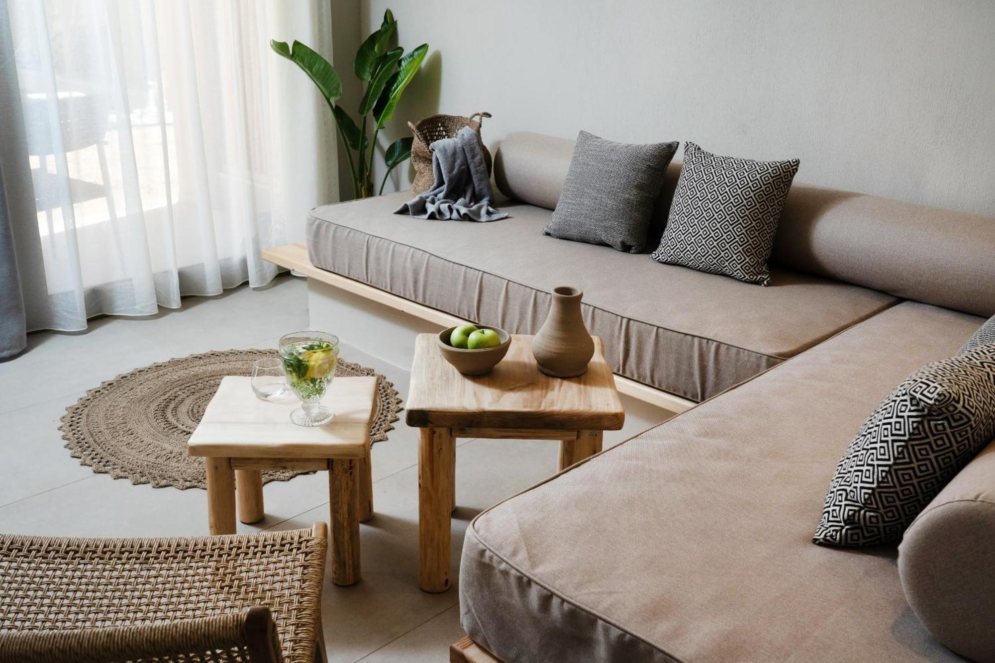 Amo Golden Suites Chrisi Ammoudia Exterior foto